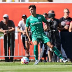 Новини спорту - Панатінаїкос продає ключового гравця перед важливим матчем із Шахтарем