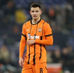 Новини спорту - Півзахисник Шахтаря відновився після травми і тренується з командою