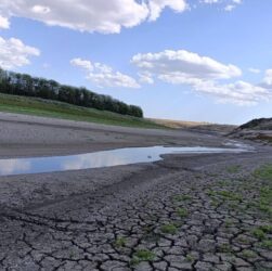 Новини України - Поблизу Маріуполя повністю обміліло водосховище