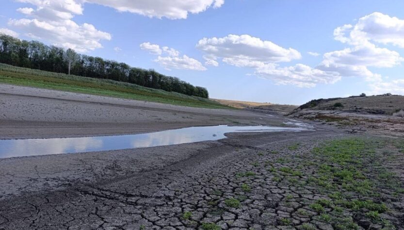 Новини України - Поблизу Маріуполя повністю обміліло водосховище