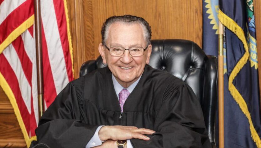 Новини світу - Помер "найприємніший суддя у світі" Френк Капріо