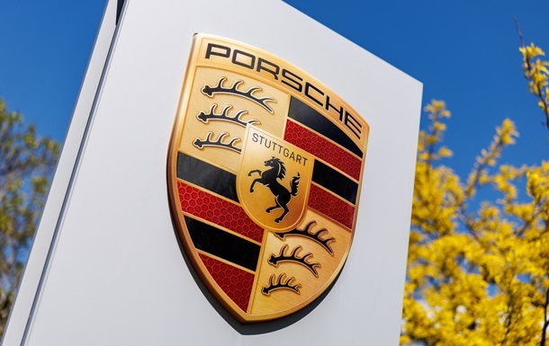 Авто новини - Porsche визнала перехід на електромобілі передчасним