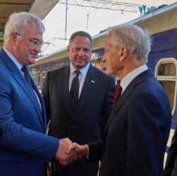 Новини України - Прем’єр-міністр Норвегії прибув у Київ