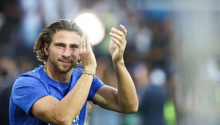 Новини спорту - ПСЖ владнав усі формальності щодо переходу Забарного