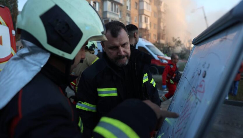 Новини Києва - Ракетний удар по Києву: змінено рух транспорту та перекриті вулиці