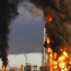 Новини світу - РФ втратила 17% потужностей НПЗ - ЗМІ