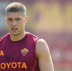 Новини спорту - Рома вирішила продати Довбика - RomaPress