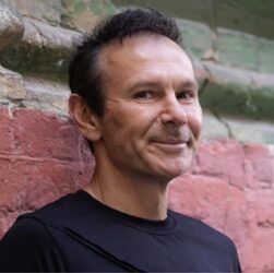 Новини культури - Святослав Вакарчук став Національною легендою України