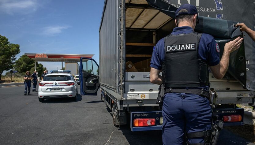 Новини світу - У Франції знайшли 1,3 тонни кокаїну в іспанській фурі