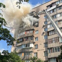 Новини Києва - У Києві чоловік підірвав квартиру, щоб не впустити поліцію