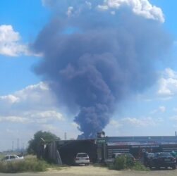 Новини світу - У російському місті повідомляють про пожежу в районі НПЗ