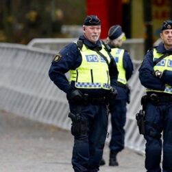 Новини світу - У Швеції сталася стрілянина поблизу мечеті, двоє поранених