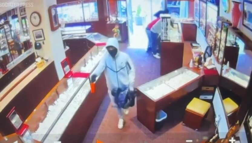 Новини світу - У Сіетлі пограбували ювелірний магазн на мільйони