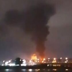 Новини світу - У Сочі після атаки БПЛА палає нафтобаза