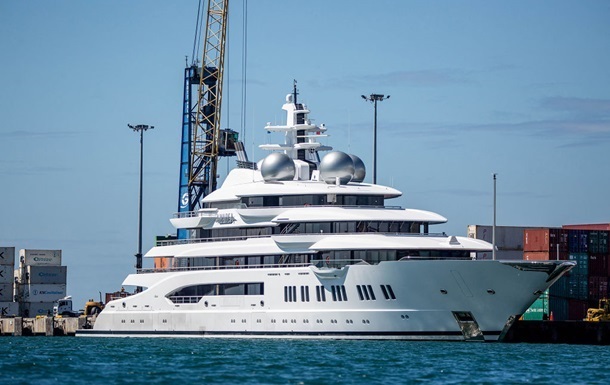 Новини світу - У США на аукціоні продадуть яхту російського олігарха Керімова