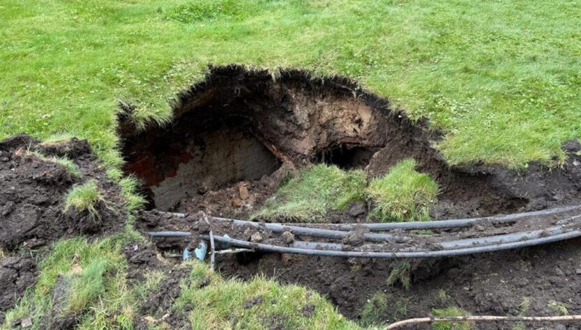 Новини України - У центрі Харкова зсув ґрунту відкрив старовинні катакомби