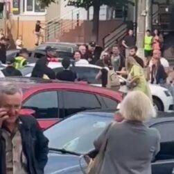 Новини України - У Вінниці мітингувальники "відбили" ухилянта у ТЦК