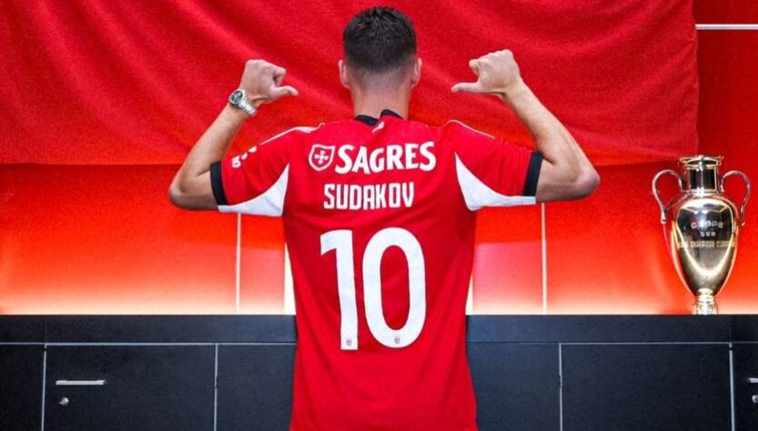 Новини спорту - Уболівальники Бенфіки прокоментували трансфер Судакова