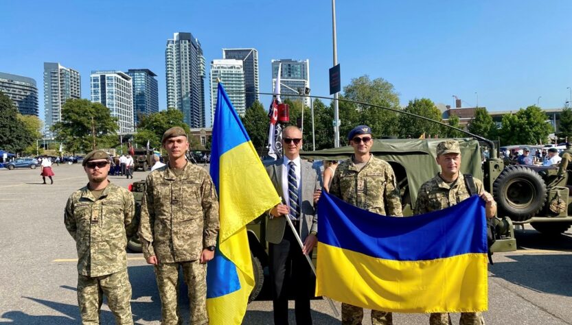 Новини світу - Українські армійці долучилися до військового параду Канади