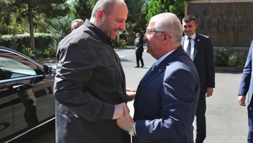 Новини України - Умєров проводить переговори у Туреччині