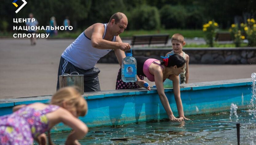 Новини України - В окупованих районах Донбасу різко зросли ціни на воду - ЦНС