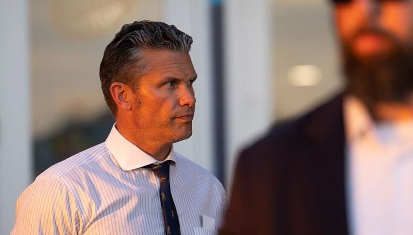 Новини світу - В Пентагоні звільнили голову розвідувального управління - ЗМІ