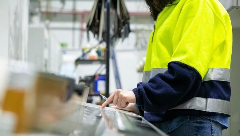 Без категорії - В Україні зростають зарплати та за прогнозами продовжать збільшуватись