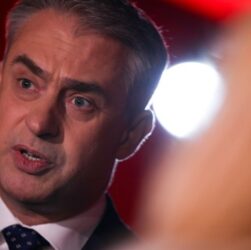 Новини світу - Вето Навроцького залишає Україну без польських Starlink - уряд Польщі