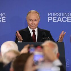 Новини світу - Військові витрати РФ залишаються рекордними - ЗМІ