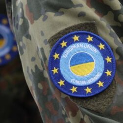 Новини світу - ЄС направить інструкторів в Україну - Каллас