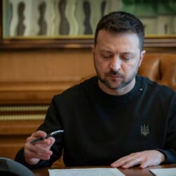 Новини України - Зеленський запровадив санкції проти розробників дронів РФ