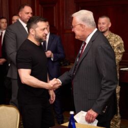 Новини України - Зеленський зустрівся з Келлогом у Вашингтоні