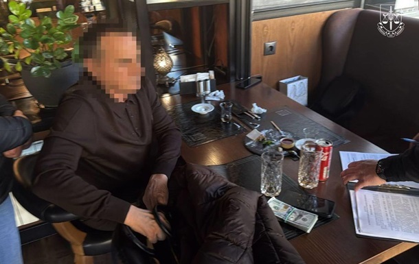 Новини України - Житомирського депутата-шахрая відпустили на волю та віддали гроші