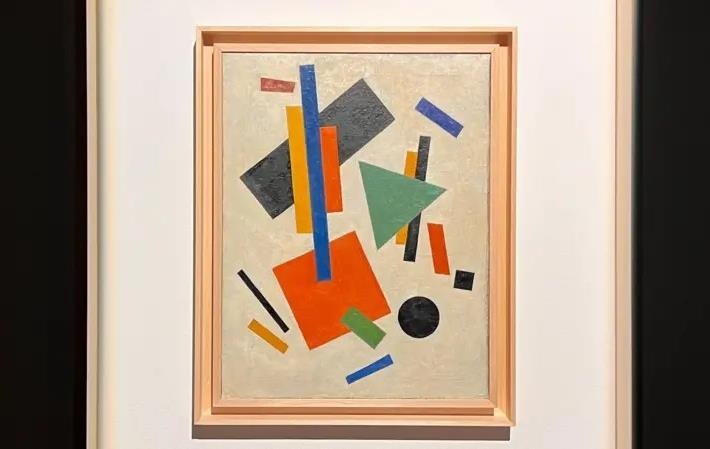 Новини культури - Знайдені під матрацом "картини Малевича" спровокували скандал в Бухаресті