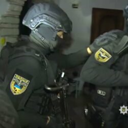 Торгівля людьми для трудової експлуатації іноземців в Україні: поліцейські викрили злочинну схему