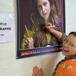 Новини культури - Акторку Джессі Кейв не пустили на фан-зустріч Гаррі Поттера через OnlyFans