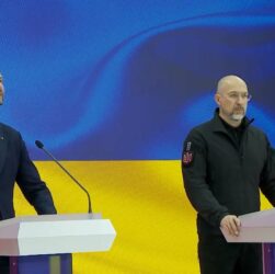 Пресконференція Міністрів оборони України та Польщі Дениса Шмигаля та Владислава Косіняк-Камиша