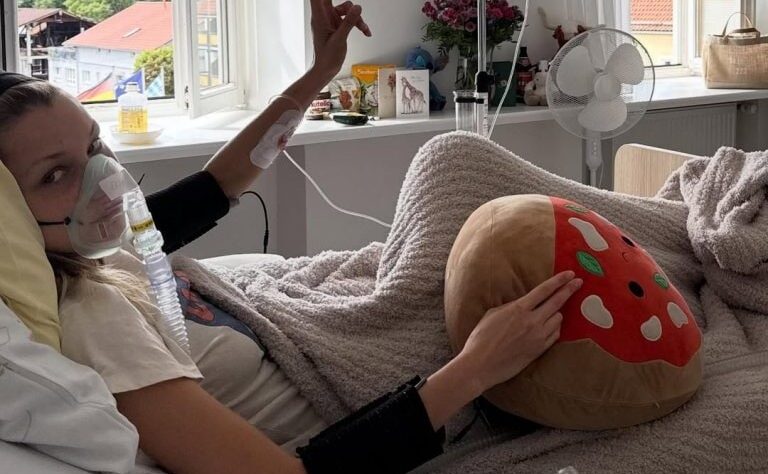 Новини культури - Белла Хадід бореться із загостренням хвороби Лайма