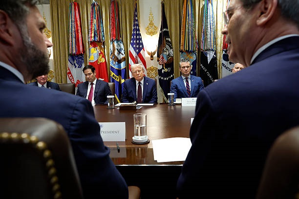 Новини світу - Бессент: Варіанти санкцій для РФ у Трампа на столі