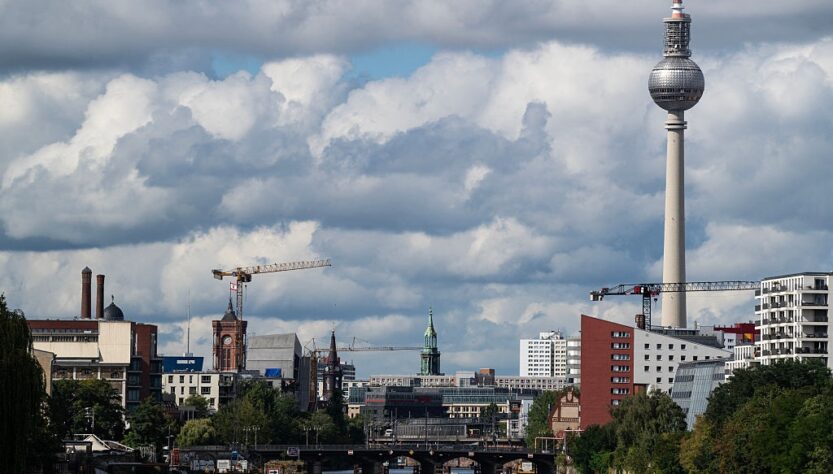 Новини світу - Більшість німців вірить в напад Росії на країну НАТО - опитування