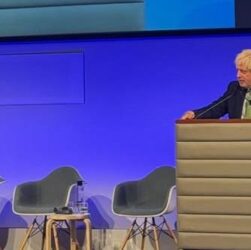 Новини політики - Борис Джонсон закликав Захід надати Укріїні ресурси для боротьби