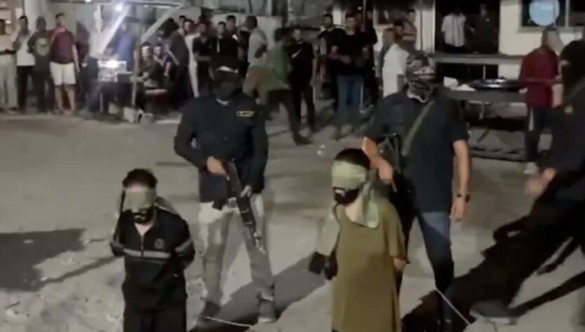 Новини світу - Бойовики ХАМАС стратили на вулиці Гази трьох людей