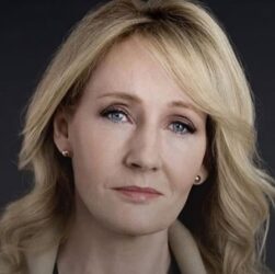 Новини культури - Давній конфлікт. Джоан Роулінг різко відповіла Еммі Вотсон