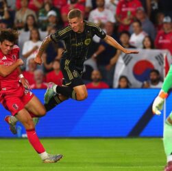 Новини спорту - Два асисти українця – і Лос-Анджелес святкує велику перемогу в МЛС