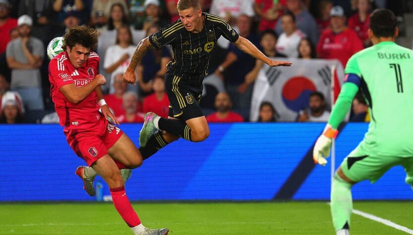 Новини спорту - Два асисти українця – і Лос-Анджелес святкує велику перемогу в МЛС