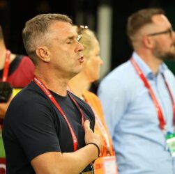 Новини спорту - Двоє "гірників" і динамівець склали дебютне тріо збірної в матчі з Францією