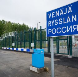 Новини світу - Фінляндія масово депортує "антивоєнних" росіян