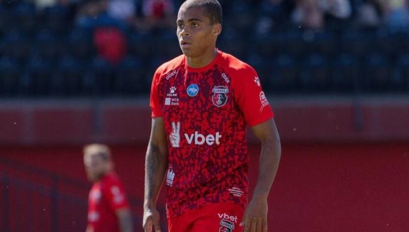 Новини спорту - Форвард Вереса отримав дискваліфікацію за вилучення в матчі з Кудрівкою