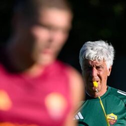 Новини спорту - Гасперіні говорить про особистісне зростання Довбика, яке необхідне для гри