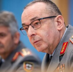 Новини світу - Генерал Бундесверу: Путін зазіхає не лише на Київ